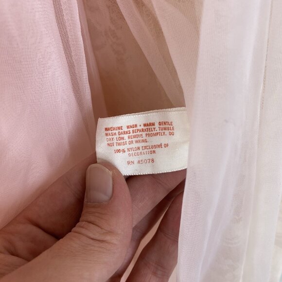 VTG PEIGNOIR SET ROBE GOWN INTIME DOUBLE CHIFFON NYLON Négligée Pink Cream Lace - Picture 4 of 16